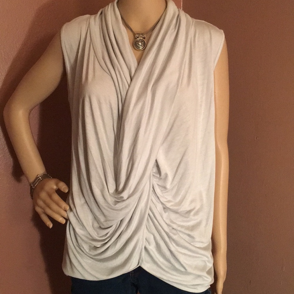 NEW WITH TAGS JENNIFER LOPEZ TOP